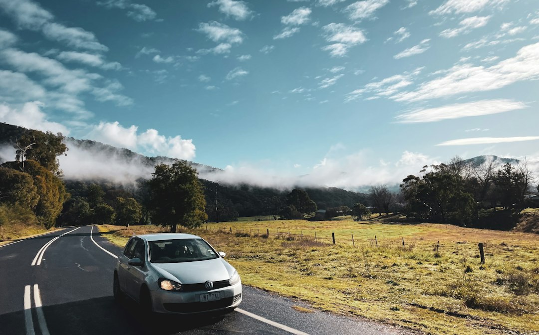 Immobilisation GPS for Australian Vehicles: How Tracking and Engine Cut-Off Work Together